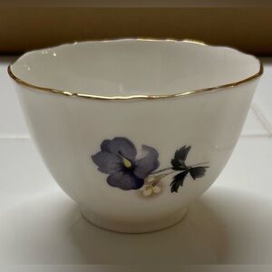 Floral Bone China Sugar Bowl with Gold Rim